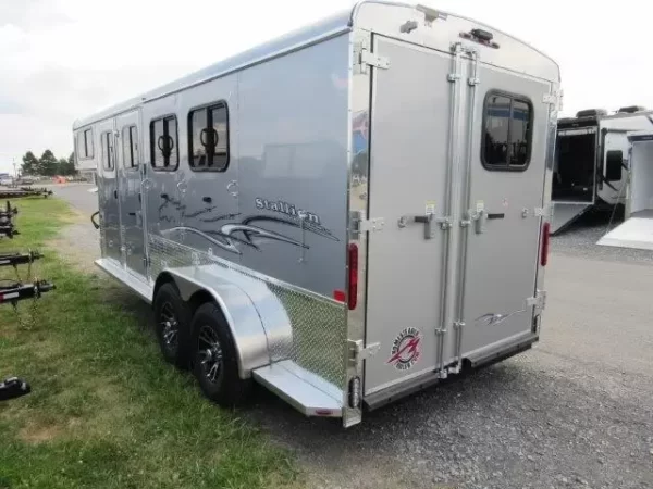 Homesteader Stallion 3 Horse Gooseneck Trailer Slant Load - Image 9