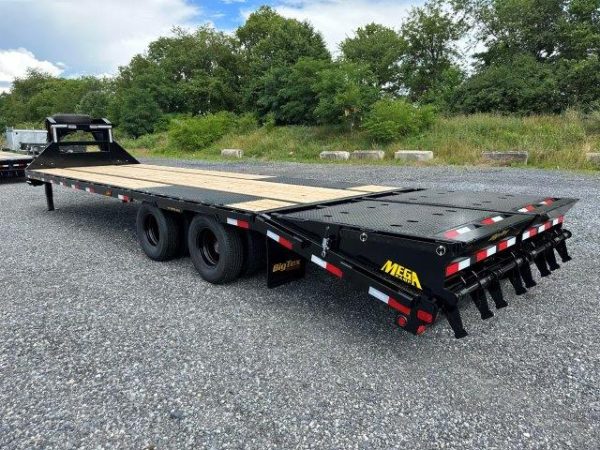 Big Tex 8.5 x 30 Gooseneck Deckover Equipment Trailer - Image 8