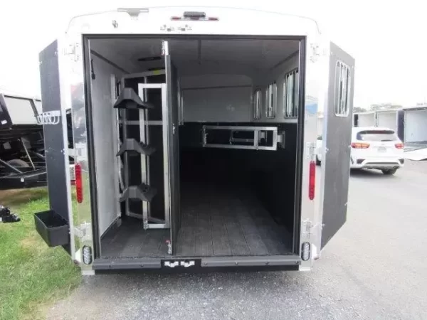 Homesteader Stallion 3 Horse Gooseneck Trailer – Slant Load - Image 5