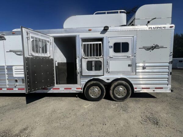 2009 Platinum Coach 3 Horse 16' LQ | Outlaw Conversion Horse Trailer with Slide 41 2009 Platinum Coach 3 Horse 16' LQ | Outlaw Conversion Horse Trailer with Slide - Image 41