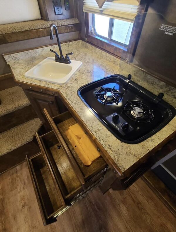 2017 Platinum Coach 4 Horse Trailer 12'8" LQ | Outlaw Conversion 26 2017 Platinum Coach 4 Horse Trailer 12'8" LQ | Outlaw Conversion - Image 26