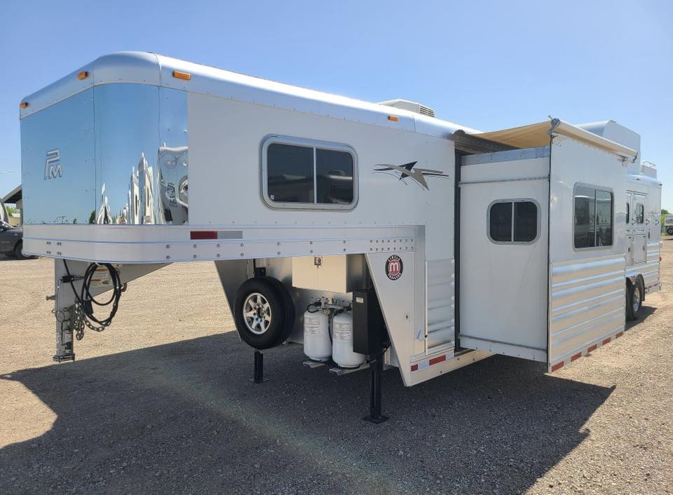 2017 Platinum Coach 4 Horse Trailer 12'8" LQ | Outlaw Conversion 1 2017 Platinum Coach 4 Horse Trailer 12'8" LQ | Outlaw Conversion