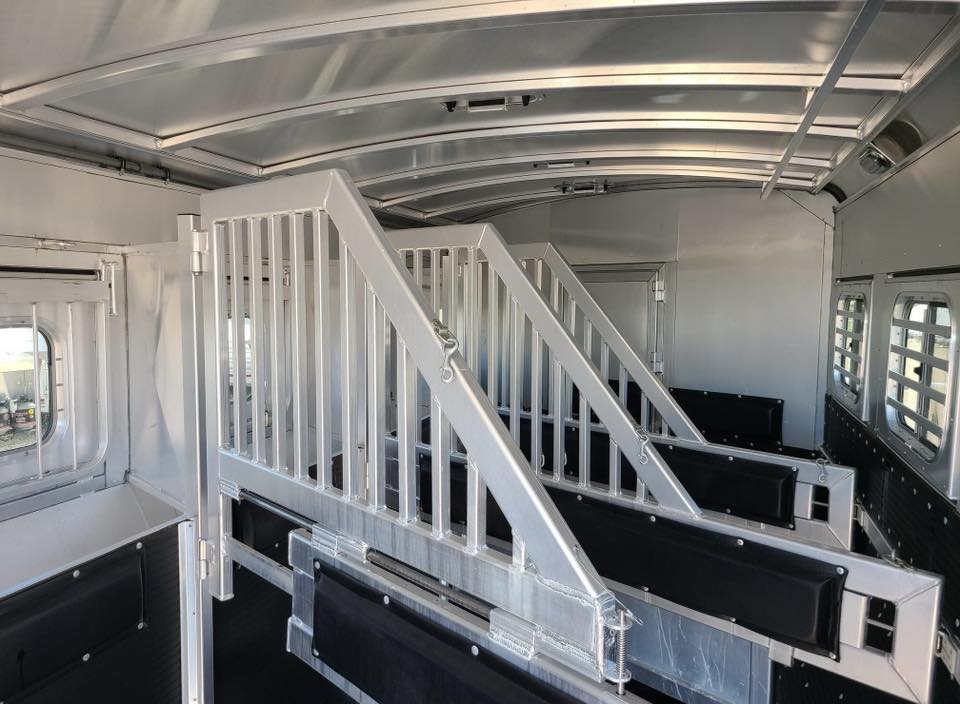 2017 Platinum Coach 4 Horse Trailer 12'8" LQ | Outlaw Conversion 18 2017 Platinum Coach 4 Horse Trailer 12'8" LQ | Outlaw Conversion - Image 18