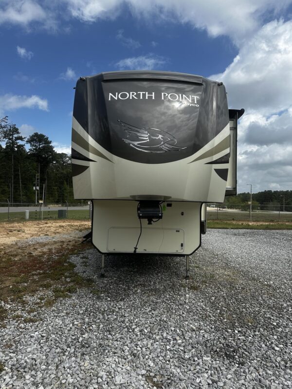 2019 Jayco North Point 377RLBH Luxury Fifth Wheel RV 22 2019 Jayco North Point 377RLBH Luxury Fifth Wheel RV - Image 22