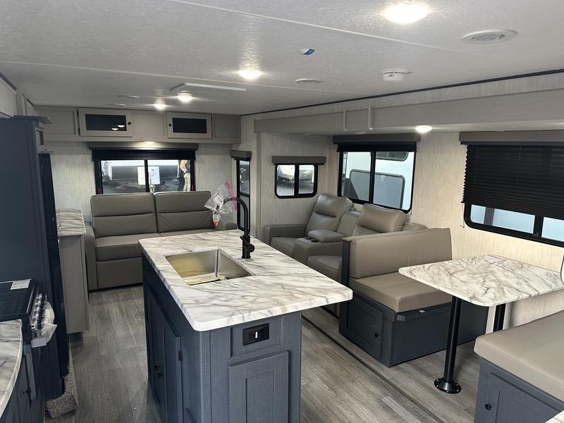 New 2025 Coachmen Apex 293RLDS Lightweight Travel Trailer 11 New 2025 Coachmen Apex 293RLDS Lightweight Travel Trailer - Image 11