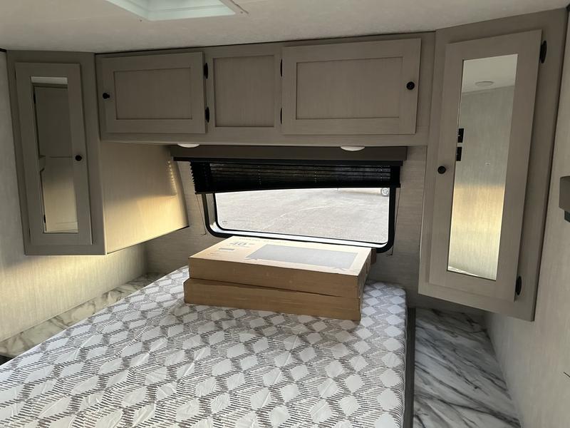 New 2025 Coachmen Apex 293RLDS Lightweight Travel Trailer 6 New 2025 Coachmen Apex 293RLDS Lightweight Travel Trailer - Image 6