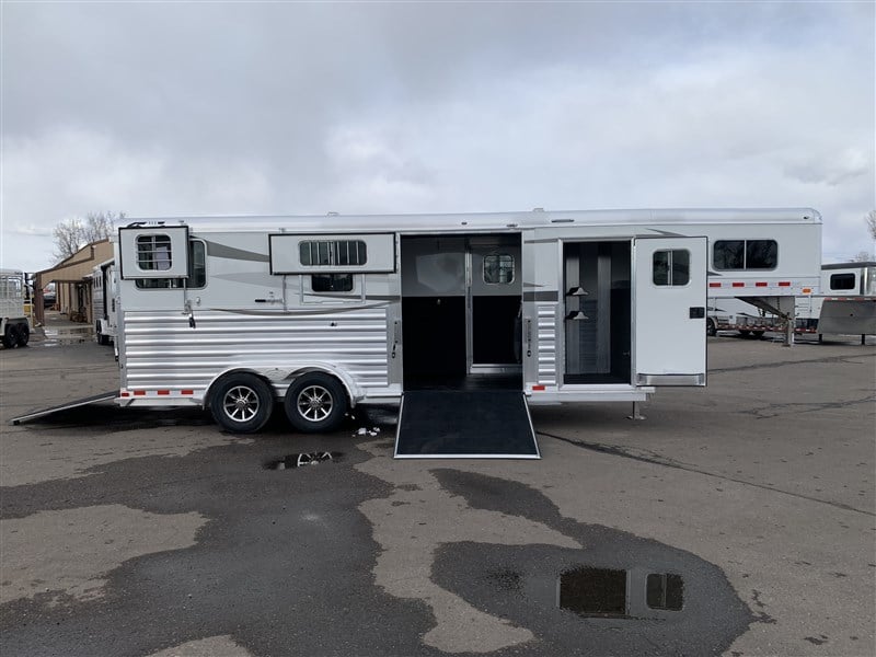 New 2024 4 Star 2+1 Warmblood Gooseneck Horse Trailer 19 New 2024 4 Star 2+1 Warmblood Gooseneck Horse Trailer - Image 19