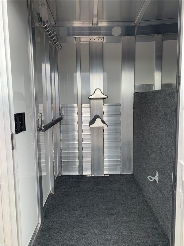 New 2024 4 Star 2+1 Warmblood Gooseneck Horse Trailer 12 New 2024 4 Star 2+1 Warmblood Gooseneck Horse Trailer - Image 12