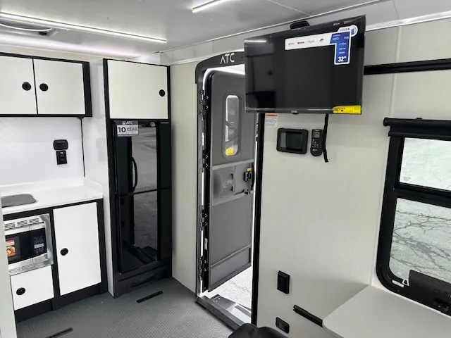 ATC Plā 450 Aluminum Toy Hauler Travel Trailer (7.5x20) 4 ATC Plā 450 Aluminum Toy Hauler Travel Trailer (7.5x20) - Image 4