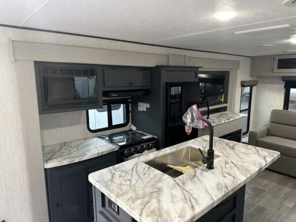 New 2025 Coachmen Apex 293RLDS Lightweight Travel Trailer 9 New 2025 Coachmen Apex 293RLDS Lightweight Travel Trailer - Image 9