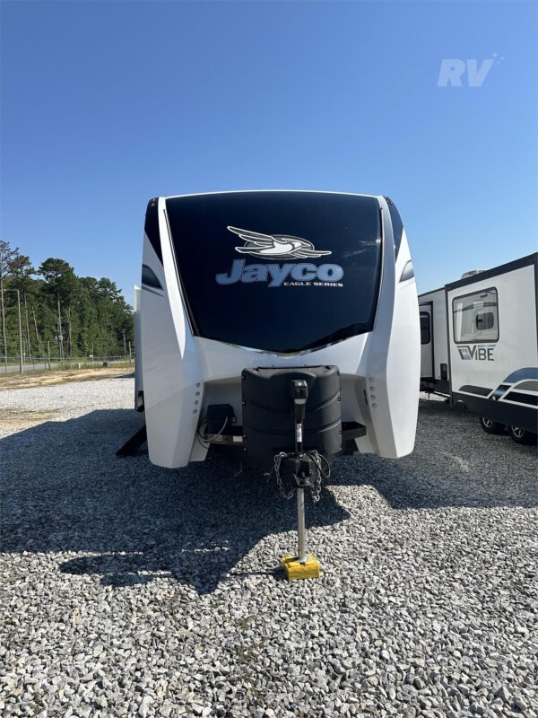 Used 2022 Jayco Eagle HT 312BHOK Half-Ton 5th Wheel w/ Bunks & Outdoor Kitchen 14 Used 2022 Jayco Eagle HT 312BHOK Half-Ton 5th Wheel w/ Bunks & Outdoor Kitchen - Image 14