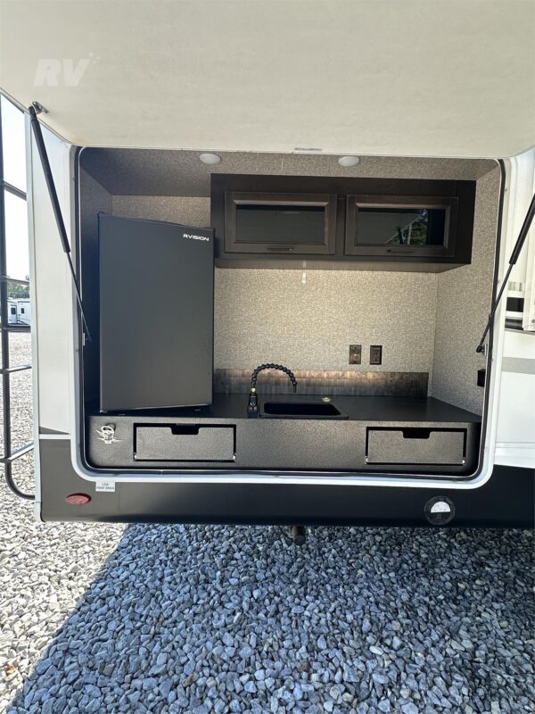 Used 2022 Jayco Eagle HT 312BHOK Half-Ton 5th Wheel w/ Bunks & Outdoor Kitchen 13 Used 2022 Jayco Eagle HT 312BHOK Half-Ton 5th Wheel w/ Bunks & Outdoor Kitchen - Image 13