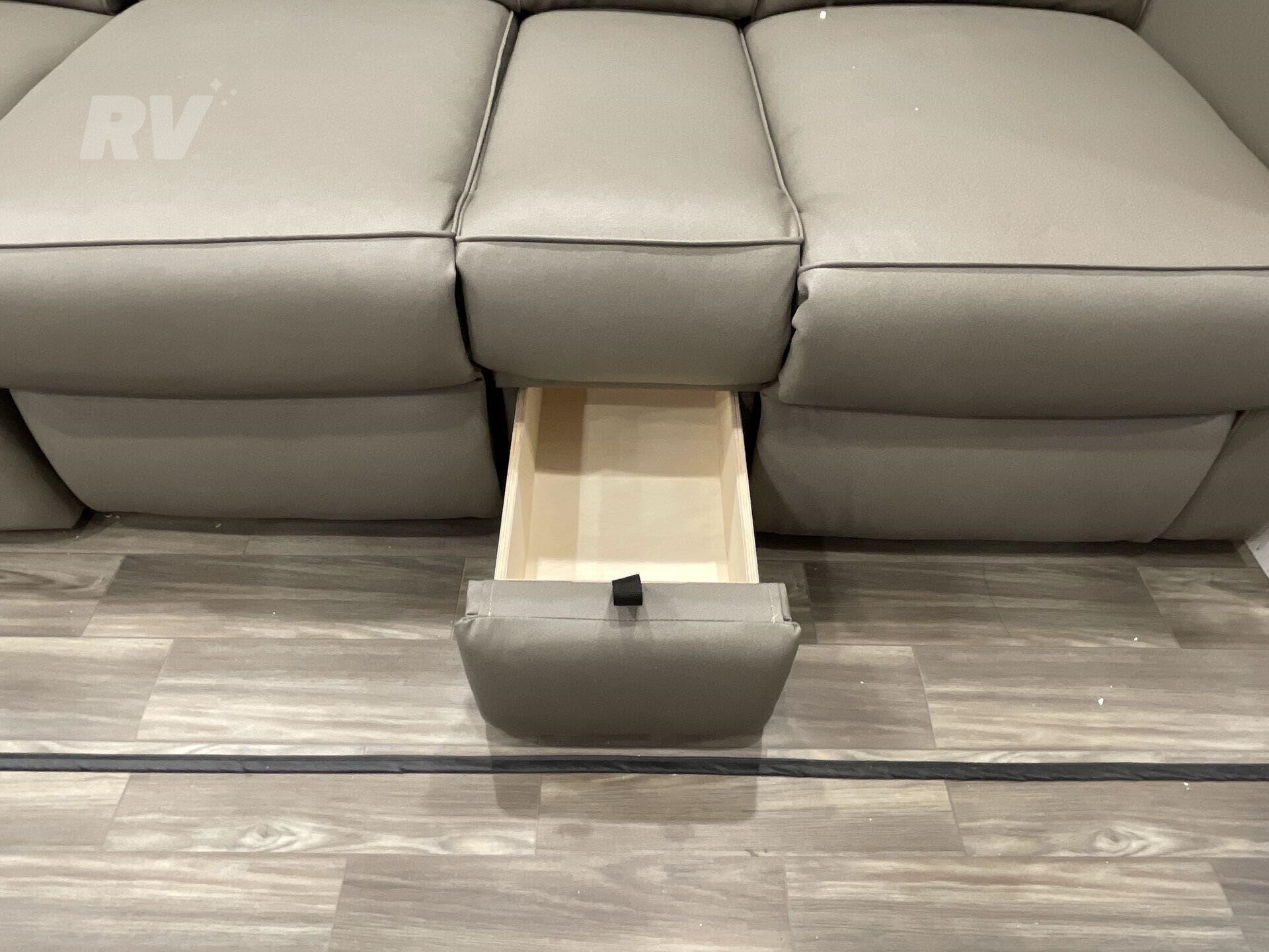 New 2025 Highland Ridge Open Range 3X 390TBS Bunkhouse 5th Wheel 28 New 2025 Highland Ridge Open Range 3X 390TBS Bunkhouse 5th Wheel - Image 28