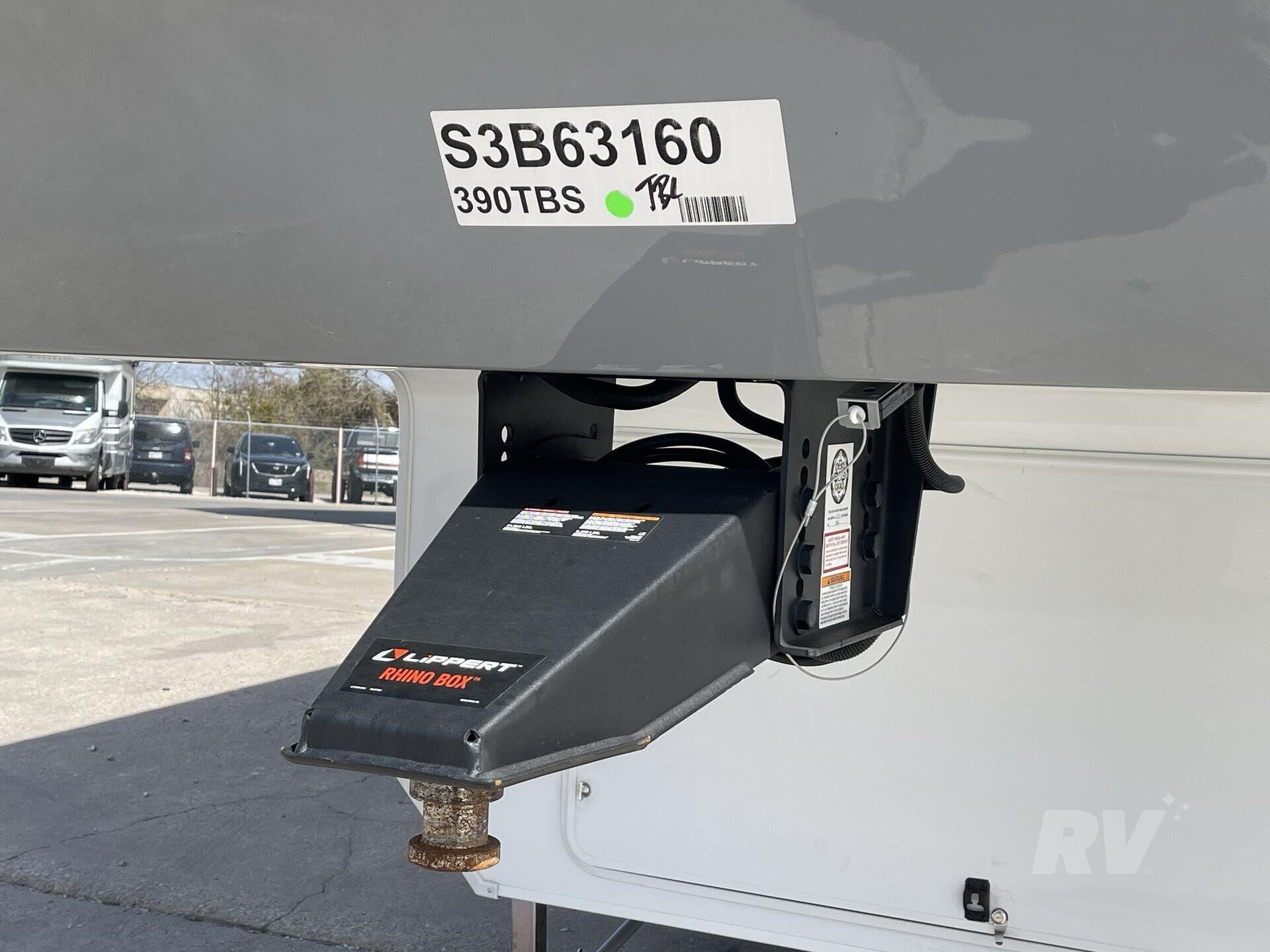 New 2025 Highland Ridge Open Range 3X 390TBS Bunkhouse 5th Wheel 3 New 2025 Highland Ridge Open Range 3X 390TBS Bunkhouse 5th Wheel - Image 3