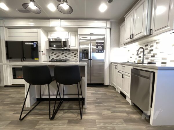 New 2025 Highland Ridge Open Range 3X 390TBS Bunkhouse 5th Wheel 47 New 2025 Highland Ridge Open Range 3X 390TBS Bunkhouse 5th Wheel - Image 47