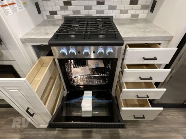 New 2025 Highland Ridge Open Range 3X 390TBS Bunkhouse 5th Wheel 43 New 2025 Highland Ridge Open Range 3X 390TBS Bunkhouse 5th Wheel - Image 43