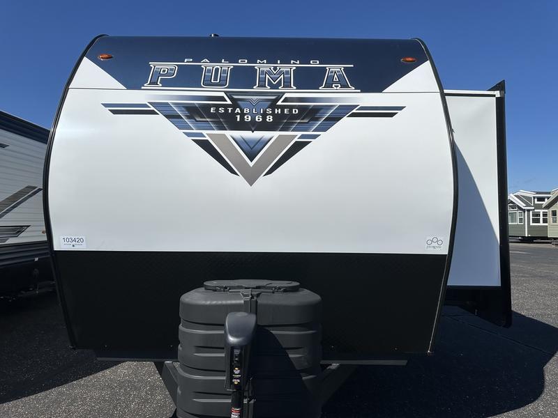 New 2025 Palomino Puma 31RLQS Rear Living Travel Trailer 17 New 2025 Palomino Puma 31RLQS Rear Living Travel Trailer - Image 17