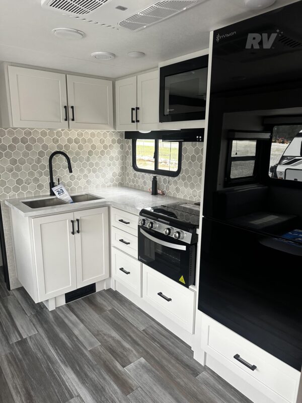 New 2025 Jayco Jay Feather 25RB Lightweight Travel Trailer 10 New 2025 Jayco Jay Feather 25RB Lightweight Travel Trailer - Image 10