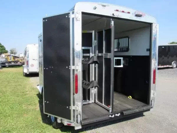 Homesteader Stallion 2 Horse Pull Trailer – Slant Load Configuration 5 Homesteader Stallion 2 Horse Pull Trailer – Slant Load Configuration - Image 5